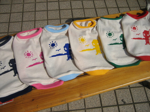 サーフドッグ　色いろ　(ワンピも可）(お名前入れも可）
