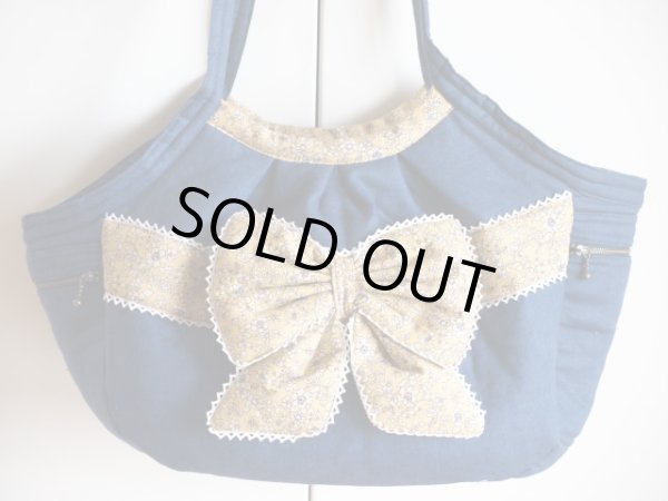 画像2: キャリーバッグ　Navy &　お花リボン　B (2)