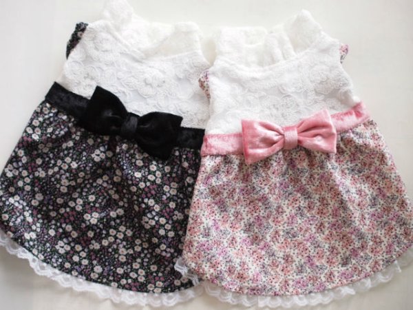 画像3: レース＆ピンクローズワンピ、レース＆ブラック小花ワンピ (3)