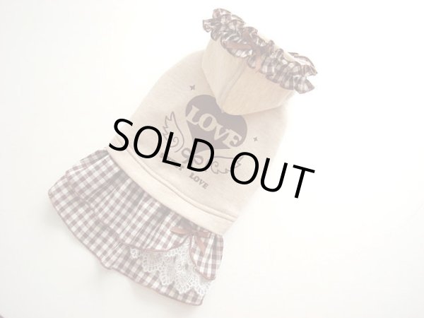 画像2: ベージュ＆チェック　ハートプリントワンピ (2)