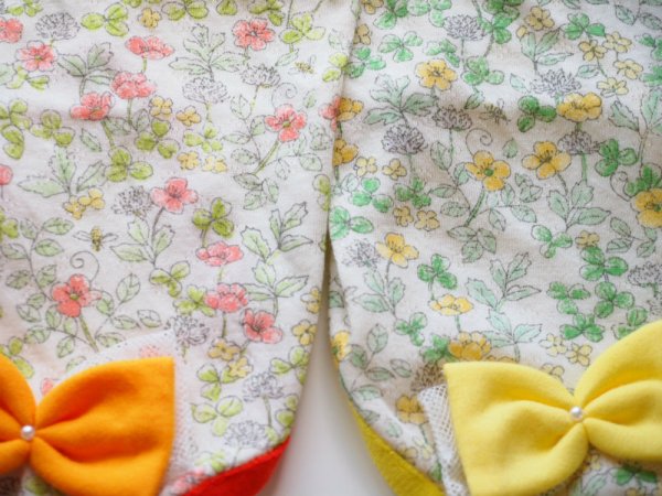 画像2: みつばちとお花Tシャツ (2)