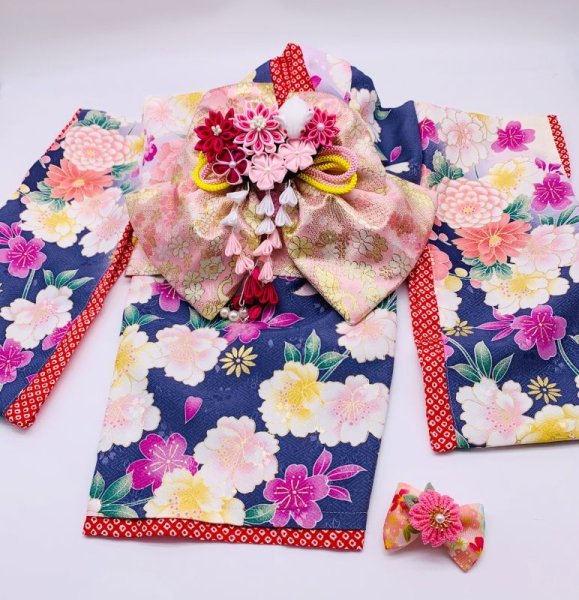 画像6: 京・金彩友禅 八重桜に牡丹菊花（藤）　振袖スタイル (6)