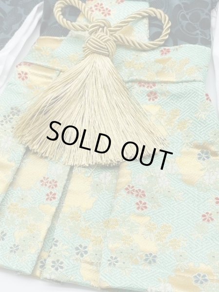 画像3: 犬服/猫服 袴 ジャカード 丸花紋づくし 金らん・さやがた地に金雪輪(エメラルドグリーン) (3)