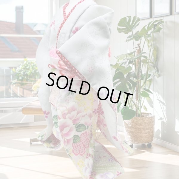 画像3: 犬服/猫服　晴れ着　京・金彩友禅 箔流し桜花文  振袖スタイル　お引きづり/通常着丈選択可能 (3)