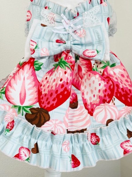 画像2: 苺　水色ワンピース　 (2)